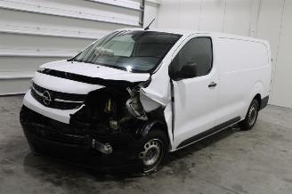 Vrakbiler auto Opel Vivaro  2024/4