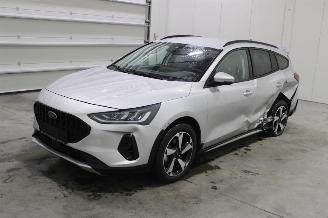 krockskadad bil auto Ford Focus  2024/11