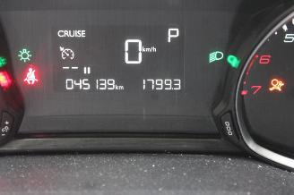 Peugeot 308  picture 13