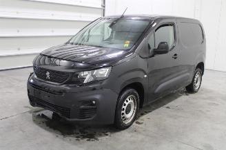 Unfallwagen Peugeot Partner  2021/12