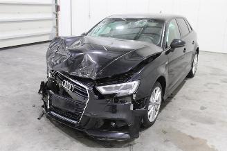 krockskadad bil auto Audi A3  2020/7