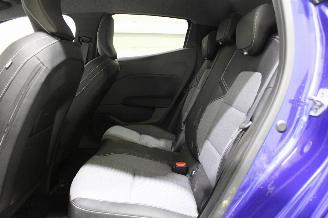 Renault Clio  picture 13