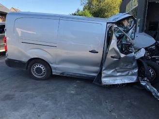 Autoverwertung Peugeot Expert 2000CC / 90KW / DIESEL / EURO 6B 2017/1