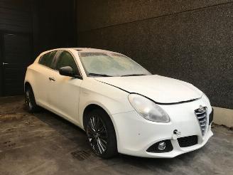 Auto da rottamare Alfa Romeo Giulietta 1598cc diesel , 88KW euro6B 2015/1