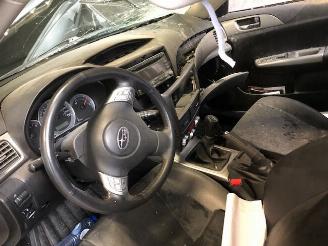 Subaru Impreza BENZINE - 2000CC picture 2