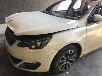 Vrakbiler auto Peugeot 308 DIESEL - 85KW - 1560CC 2015/1