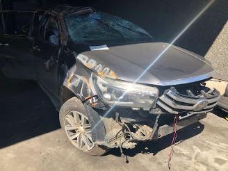 Uttjänta bilar auto Toyota Hilux DIESEL - 110KW - 2400CC 2015/1