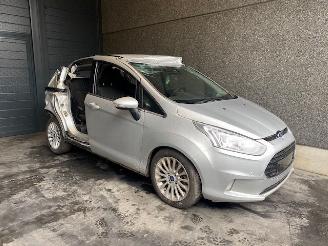 Autoverwertung Ford B-Max (JK8) MPV 2012 1.5 TDCi MPV  Diesel 1.498cc 55kW (75pk) FWD 2013/5