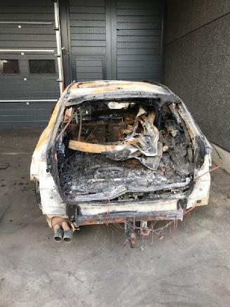 BMW 5-serie Touring (F11) Combi 2009 / 2017 520d 16V Combi/o  Diesel 1.995cc 135kW (184pk) RWD picture 4