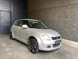 rozbiórka samochody osobowe Suzuki Swift (ZA/ZC/ZD1/2/3/9) Hatchback 2005 / 2010 1.3 VVT 16V Hatchback  Benzine 1.328cc 68kW (92pk) FWD 2005-02/2010-09 2007/4