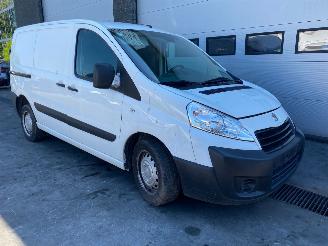 Auto da rottamare Peugeot Expert (G9) Van 2007 / 2016 1.6 HDi 90 Bestel  Diesel 1.560cc 66kW (90pk) FWD 2007-01/2016-12 (XB9HU; XD9HU; XS9HU; XT9HU; XU9HU; XV9HU) 2015/1