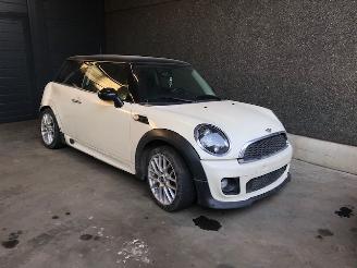 rozbiórka samochody osobowe Mini Cooper (R56) Hatchback 2006 / 2013 1.6 Cooper D 16V Hatchback  Diesel 1.598cc 82kW (111pk) FWD 2011/6