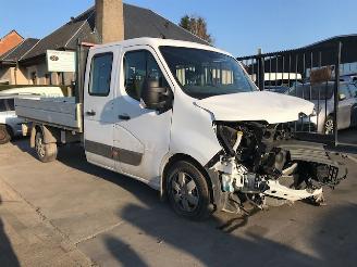Coche siniestrado Renault Master V Chassis-Cabine 2020 110kw 2.299cc FWD 2020/2