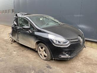 Dezmembrări autoturisme Renault Clio IV (5R) Hatchback 5-drs 2020 0.9 Energy TCE 75 12V Hatchback  Benzine 898cc 56kW (76pk) FWD 2020/9