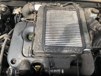 Hyundai Santa Fe II (CM) SUV 2006 / 2012 2.2 CRDi 16V 4x4 SUV  Diesel 2.188cc 110kW (150pk) 4x4 picture 12