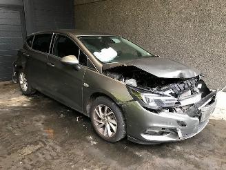 Démontage voiture Opel Astra K Hatchback 5-drs 2020 1.5 CDTi 122 12V Hatchback 4Dr Diesel 1.496cc 90kW (122pk) FWD 2020/7