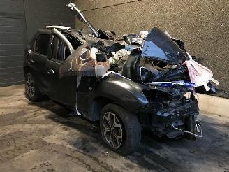 Dacia Duster (SR) SUV 2018 1.2 TCE 16V SUV  Benzine 1.198cc 92kW (125pk) FWD picture 1