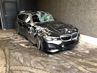 Autoverwertung BMW 3-serie 3 reeks G21 touring 32d Xdrive 2021/5