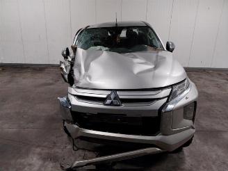 rozbiórka samochody osobowe Mitsubishi L-200 L-200, Pick-up, 2014 2.2 DI-D 4WD 2020/8