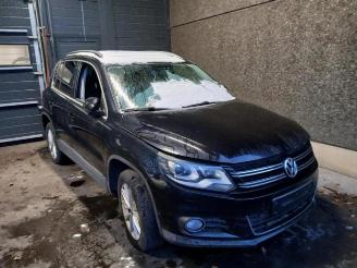 Purkuautot passenger cars Volkswagen Tiguan Tiguan (5N1/2), SUV, 2007 / 2018 2.0 TDI 16V Blue Motion 2012/6