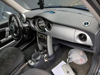 Mini One Mini One/Cooper (R50), Hatchback, 2001 / 2007 1.6 16V One picture 12