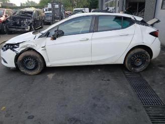 Opel Astra  picture 3