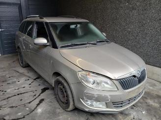 Salvage car Skoda Fabia Fabia II Combi, Combi 5-drs, 2007 / 2015 1.2i 12V 2014/5