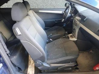 Opel Astra Astra H Twin Top (L67), Cabrio, 2005 / 2010 1.6 16V picture 19