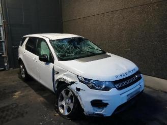 rozbiórka samochody osobowe Land Rover Discovery Sport Discovery Sport (LC), Terreinwagen, 2014 2.0 eD4 150 16V 2016/3