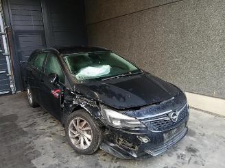 Vrakbiler auto Opel Astra Astra K Sports Tourer, Combi, 2015 / 2022 1.5 CDTi 122 12V 2021/12