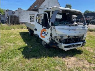 Salvage car Mitsubishi Canter  2020/2