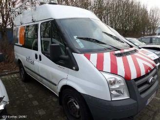 Vrakbiler auto Ford Transit ft330 2011/1