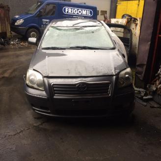 Purkuautot passenger cars Toyota Avensis  2004/9
