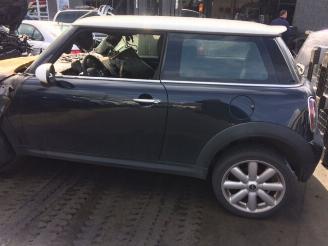 disassembly passenger cars Mini Cooper 1.6 diesel 2009/1