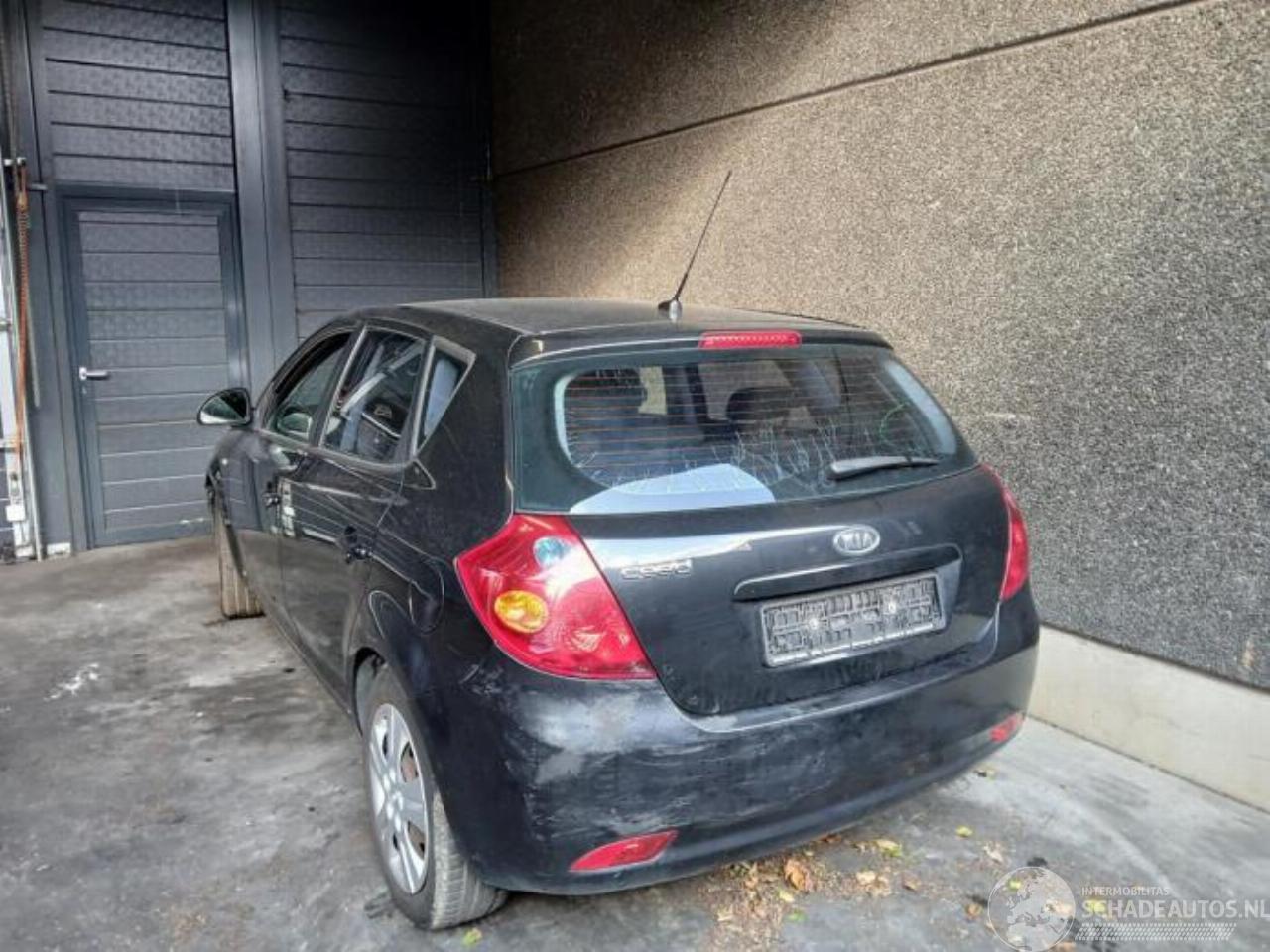 Kia Cee d Cee'd (EDB5), Hatchback 5-drs, 2006 / 2012 1.4 CVVT 16V