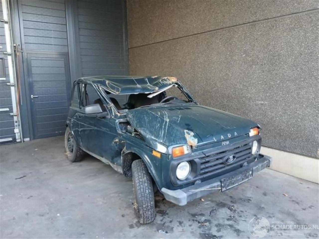 Lada Niva Niva (2121/2131), Terreinwagen, 1976 1.7i
