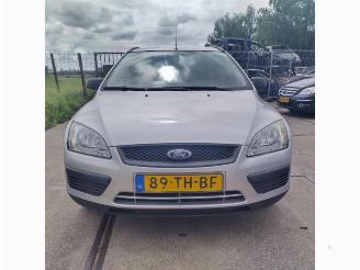 Salvage car Ford Focus Focus 2 Wagon, Combi, 2004 / 2012 1.4 16V 2006/9