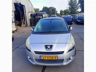 Coche siniestrado Peugeot 5008 5008 I (0A/0E), MPV, 2009 / 2017 1.6 THP 16V 2010/2