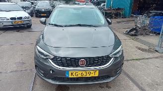 skadebil auto Fiat Tipo  2016/8