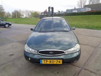 okazja samochody osobowe Ford Mondeo Mondeo II Wagon Combi 1.8 TD CLX (RFN) [66kW]  (08-1996/09-2000) 1998/6