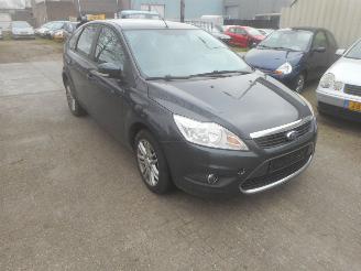 Salvage car Ford Focus  2008/1