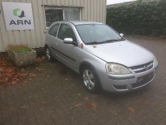 disassembly passenger cars Opel Corsa  2004/1
