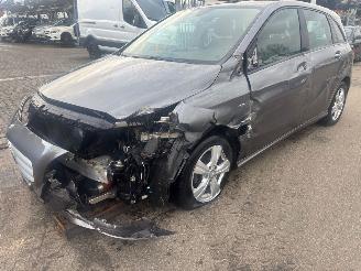 Uttjänta bilar auto Mercedes B-klasse w246 2012/1