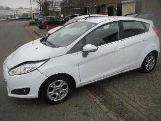 Damaged car Ford Fiesta 1.5 TDCI TITANIUM CLIMA NAVI 2016/2