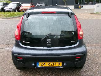 Peugeot 107 1.0-12V XS picture 7