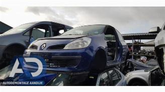 Vrakbiler auto Renault Clio Clio III (BR/CR), Hatchback, 2005 / 2014 1.4 16V 2008