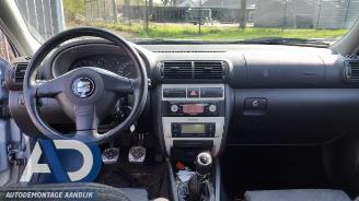 Seat Leon Leon (1M1), Hatchback 5-drs, 1999 / 2006 1.6 16V picture 10