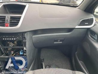 Peugeot 207 207/207+ (WA/WC/WM), Hatchback, 2006 / 2015 1.4 16V picture 17