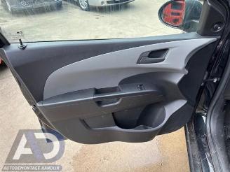 Chevrolet Aveo Aveo (300), Hatchback, 2006 / 2015 1.2 16V picture 10