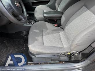 Seat Ibiza Ibiza III (6L1), Hatchback, 2002 / 2009 1.4 16V 100 picture 20